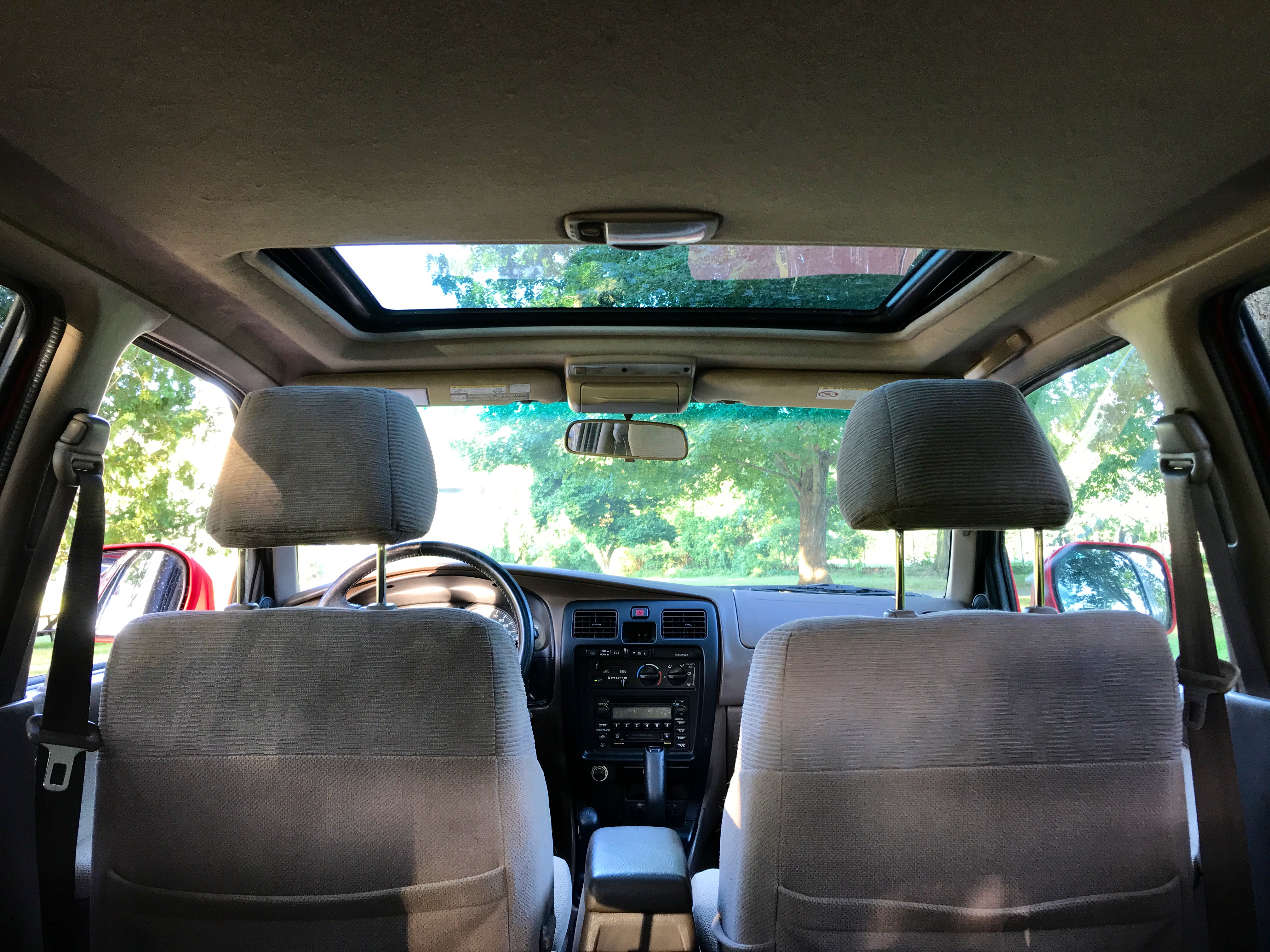 Go Motors Niantic, CT Purveyors of 3rd Generation Toyota 4Runners and other lengedary classics